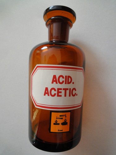 Braunes apothekergefäß - 1,
