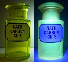 XXL RARE fluoreszierend grün