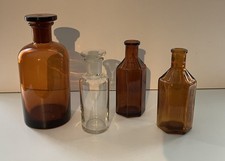 4 alte Apothekerflaschen