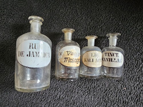 Antike apothekerflaschen - antike,